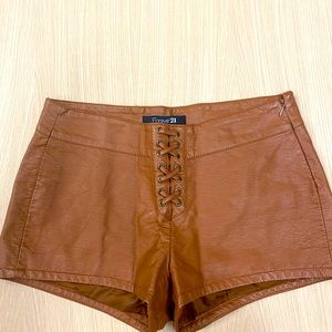Faux leather sexy shorts!